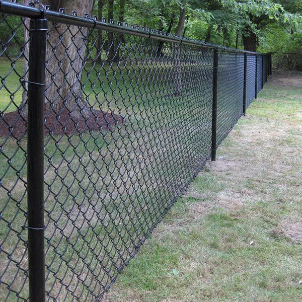 Chain link fence installation in Mississippi